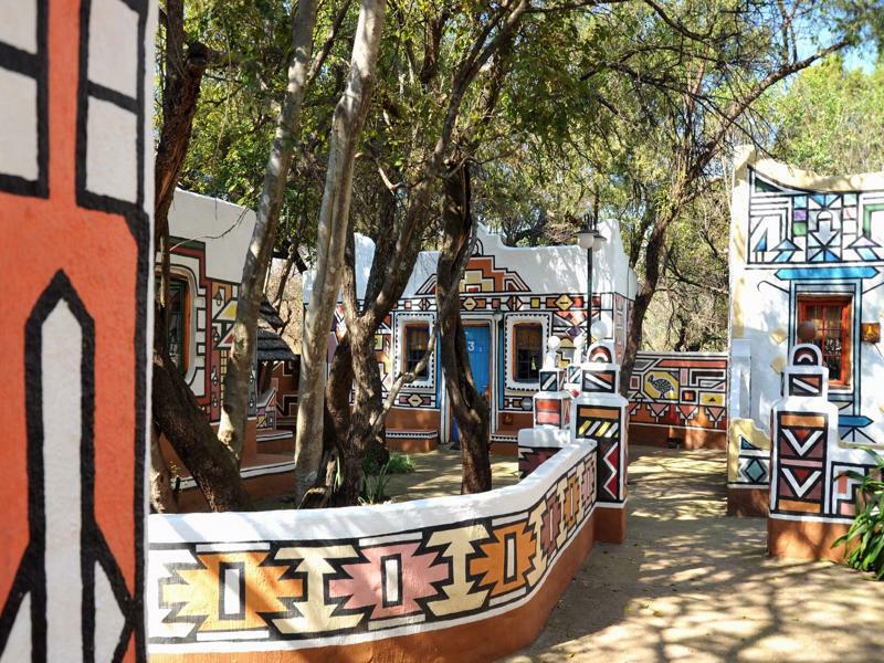 Aha Lesedi African Lodge & Cultural Village Broederstroom 외부 사진