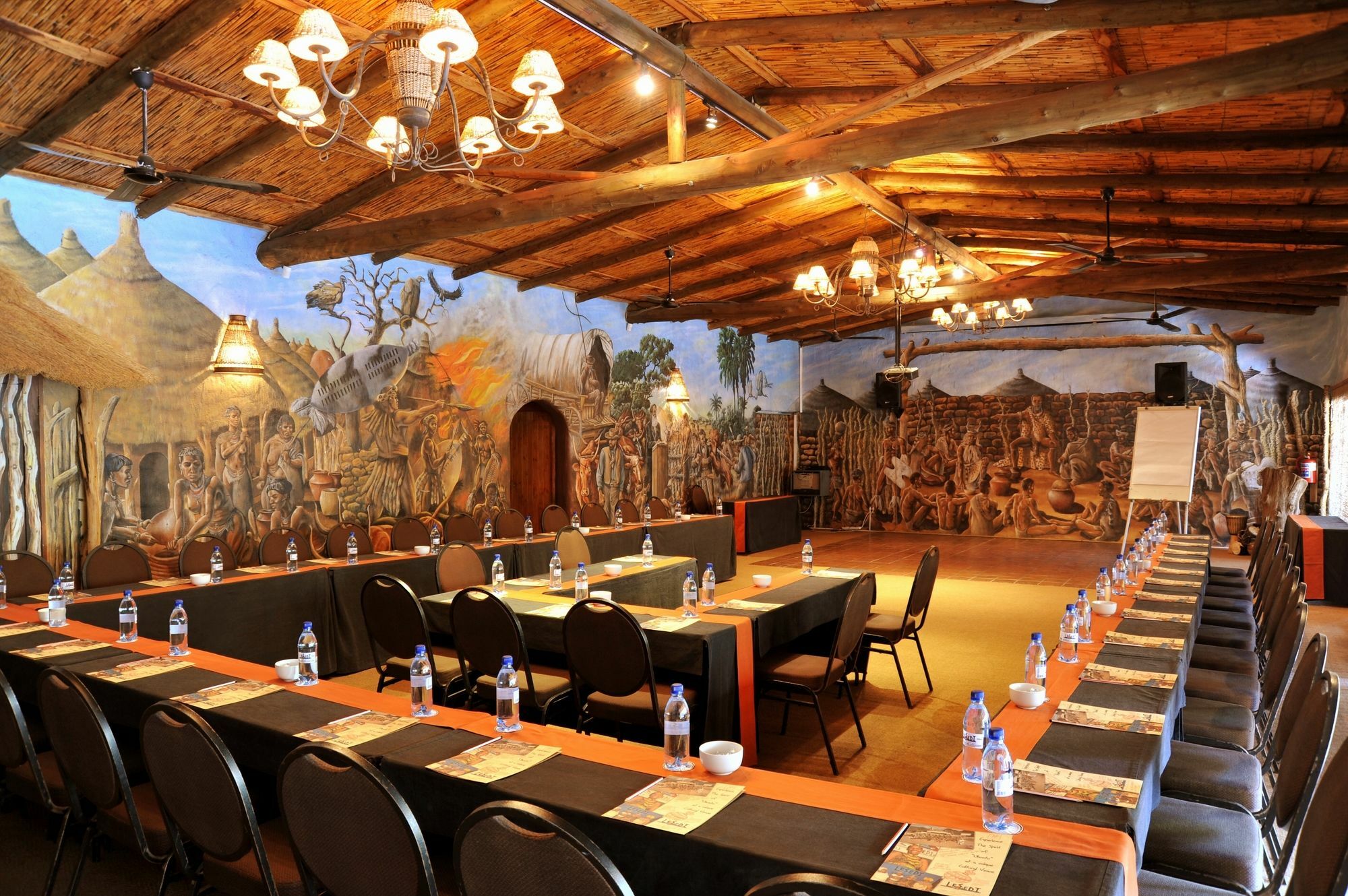 Aha Lesedi African Lodge & Cultural Village Broederstroom 외부 사진