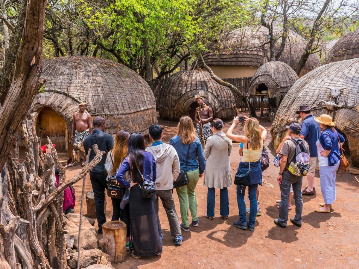 Aha Lesedi African Lodge & Cultural Village Broederstroom 외부 사진
