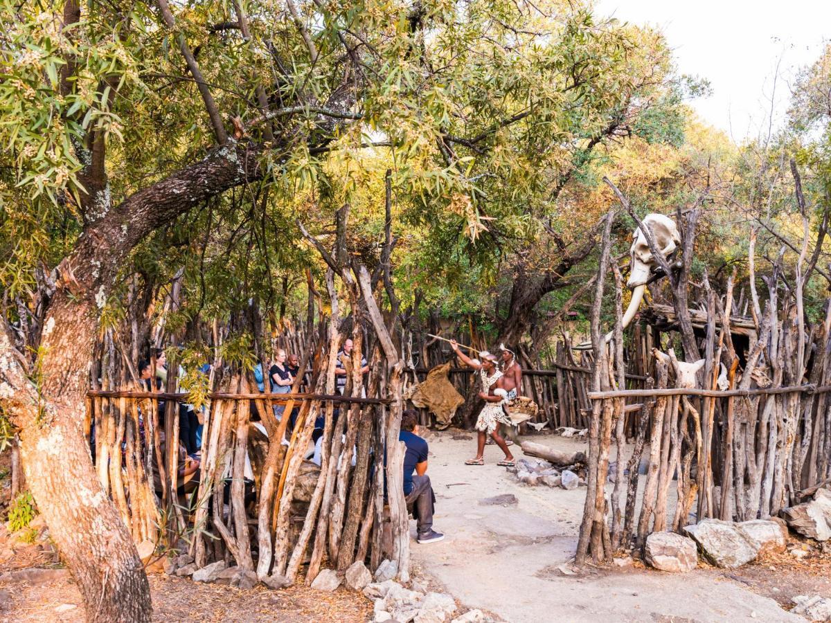 Aha Lesedi African Lodge & Cultural Village Broederstroom 외부 사진