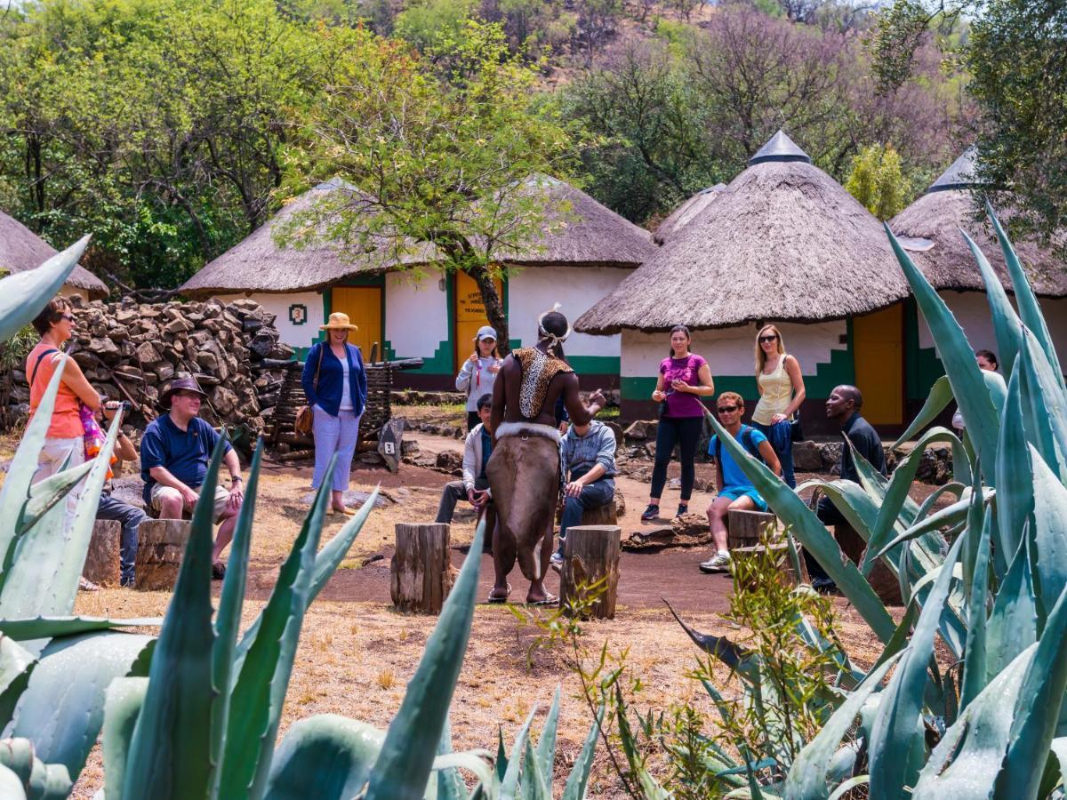 Aha Lesedi African Lodge & Cultural Village Broederstroom 외부 사진