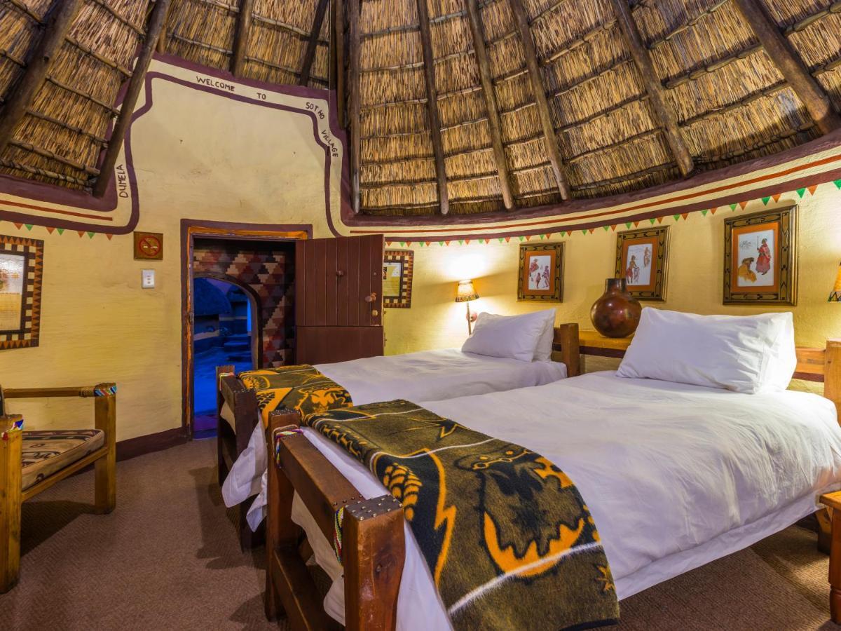 Aha Lesedi African Lodge & Cultural Village Broederstroom 외부 사진