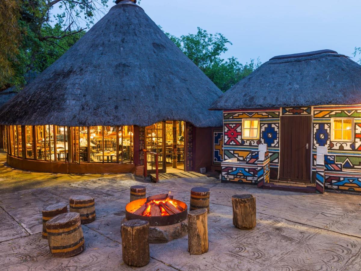 Aha Lesedi African Lodge & Cultural Village Broederstroom 외부 사진